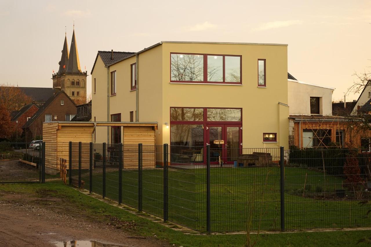 Stille, Aussicht Und Kunst Am Archaeologischen Park Xanten Buitenkant foto